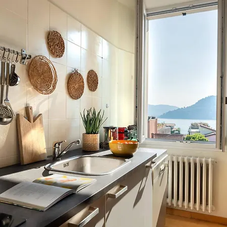 Apartman Terrace Over - By Myhomeincomo Torno