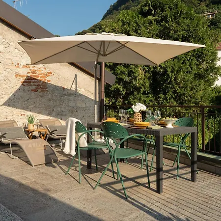 Terrace Over - By Myhomeincomo * Torno