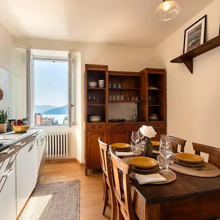 Terrace Over - By Myhomeincomo * Torno